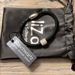NWT Liza Schwartz jewelry bangle